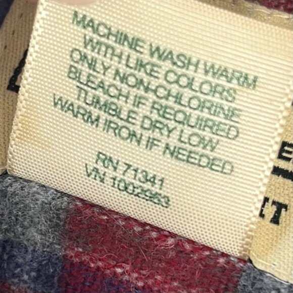 LL Bean Vintage Button Front Flannel Shirt Mens XL Red Gray Plaid - Picture 9 of 9